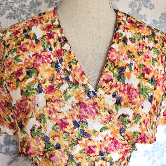 Size S to M Wide Collar Wrap Blouse Watercolor New - Picture 5 of 13